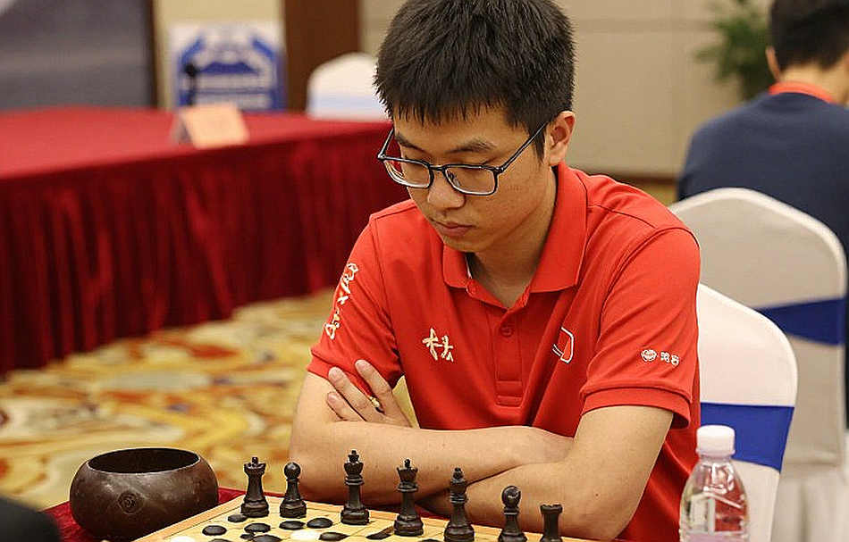 ChessBase Magazine #225: प्राग के 27 मिनिएचर और शतरंज की शॉर्ट-फॉर्म ट्रेनिंग